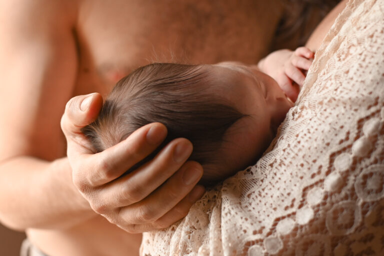 Documentalisme familiar. Sessió fotos New Born a casa, Girona Costa Brava