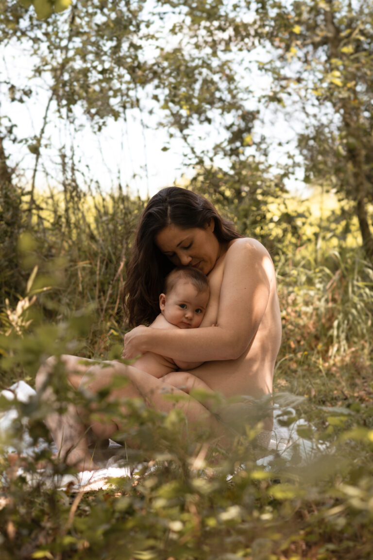 Sessió lactancia materna, Fotografia Viulobí d'Onyar, Vidreres, Girona, Costa Brava.