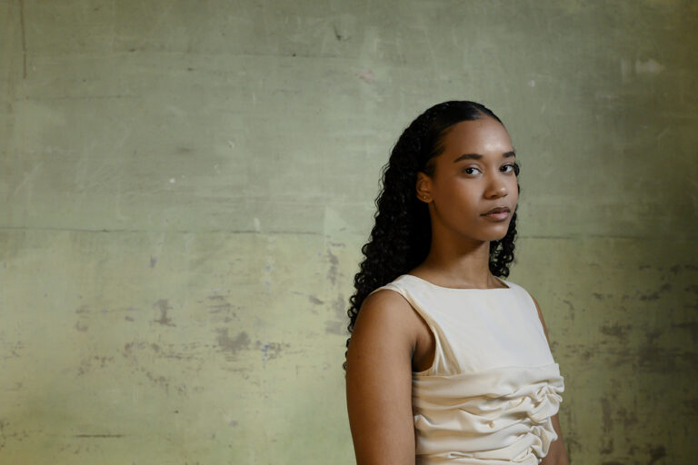 Fotografia de moda. Estudi de fotografia Steph watson, Vilobí d'Onyar, Costa Brava, Girona.