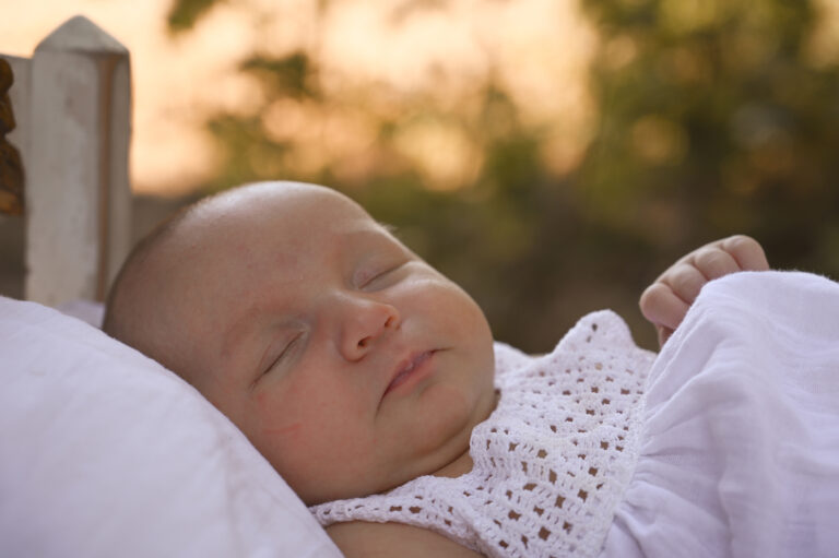 Documentalisme familiar. Sessió fotos New Born a casa, Girona Costa Brava