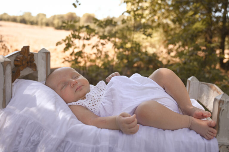 Documentalisme familiar. Sessió fotos New Born a casa, Girona Costa Brava