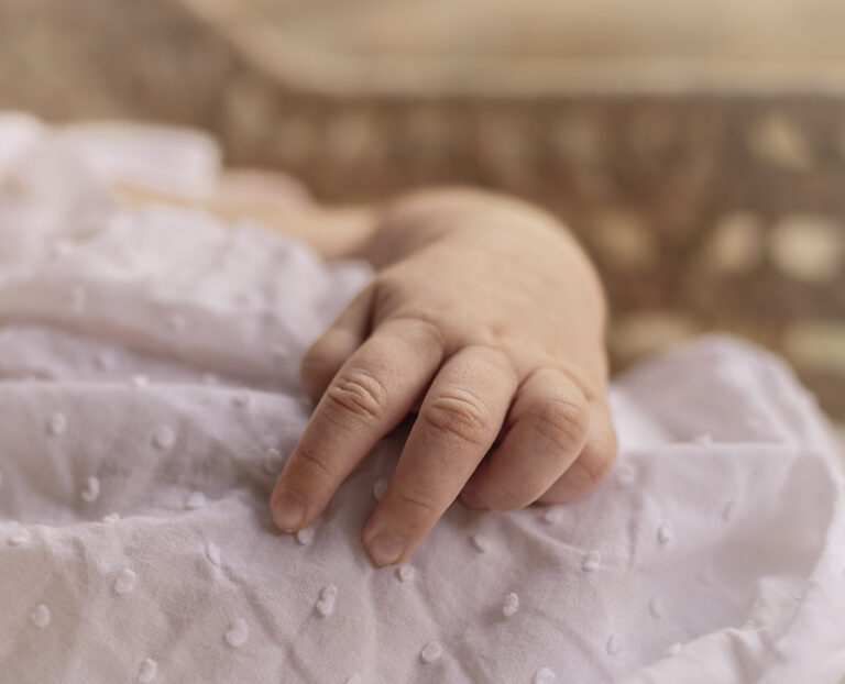 Documentalisme familiar. Sessió fotos New Born a casa, Girona Costa Brava