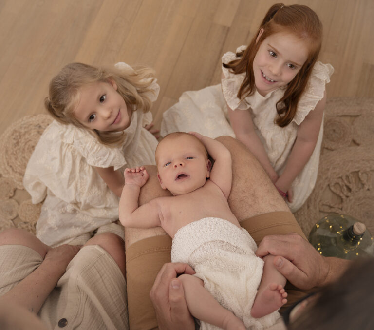 Documentalisme familiar. Sessió fotos New Born a casa, Girona Costa Brava